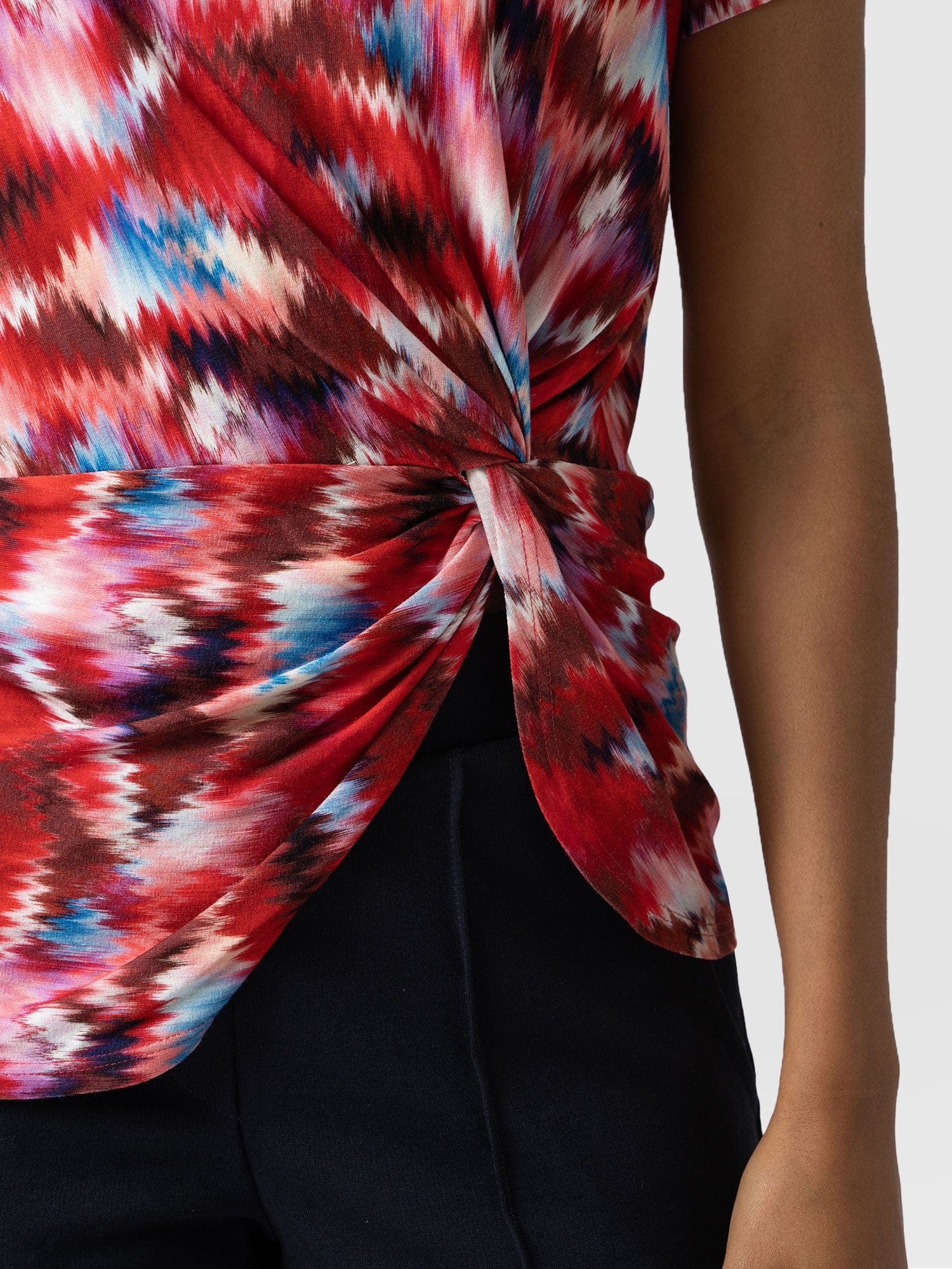 Kensal Twist Front Tee Red Marble - Women's Dresses | Saint + Sofia® USA